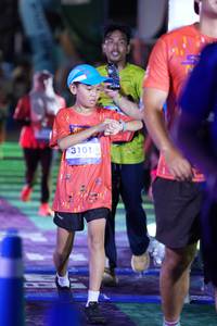 BIB: 3101
                            <button type="button" onclick="openModal(26227525)" class="btn btn-primary btn-sm float-right btn-popup" data-toggle="modal" data-target=".modal-high-quality">
                        <i class="fas fa-shopping-cart"></i> Add to Cart
                    </button>
                                            <button type="button" onclick="isThisMe(26227525, true)" class="btn btn-success btn-sm float-right btn-popup btn-isme hidden" data-toggle="tooltip" data-placement="bottom" title="นี่คือรูปของคุณใช่ไหม คลิกที่นี่เพื่อเอาเข้าอัลบั้ม">
                        <i class="fas fa-plus"></i> Add to album
                    </button>
                    <button type="button" onclick="isThisMe(26227525, false)" class="btn btn-warning btn-sm float-right btn-popup btn-isnotme hidden">
                        <i class="fas fa-ban"></i> Remove from album
                    </button>